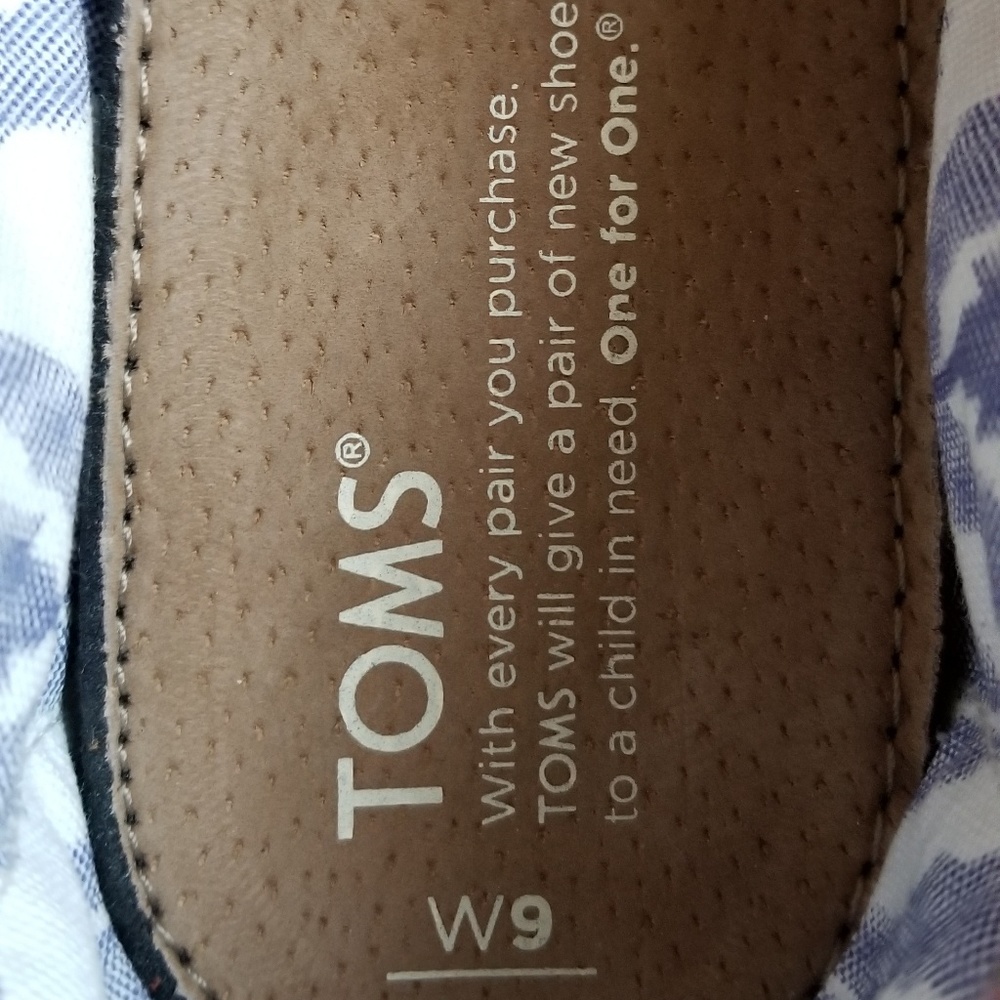 TOMS - Picture 6 of 7